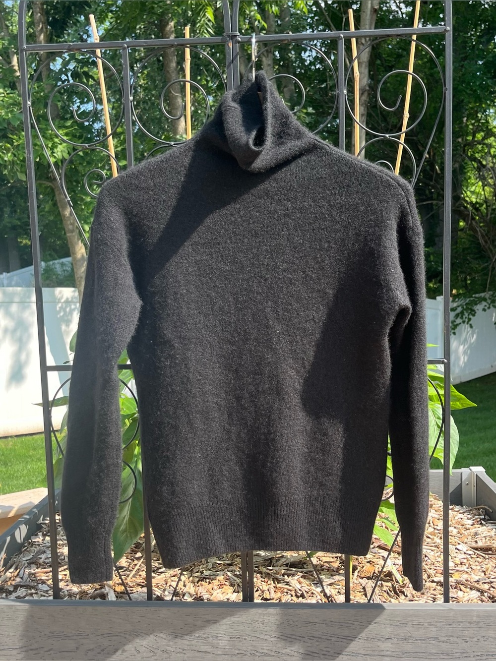 Naadam Women’s Black 100% Cashmere Turtleneck Sweater Size XS Luxury Minimalist
